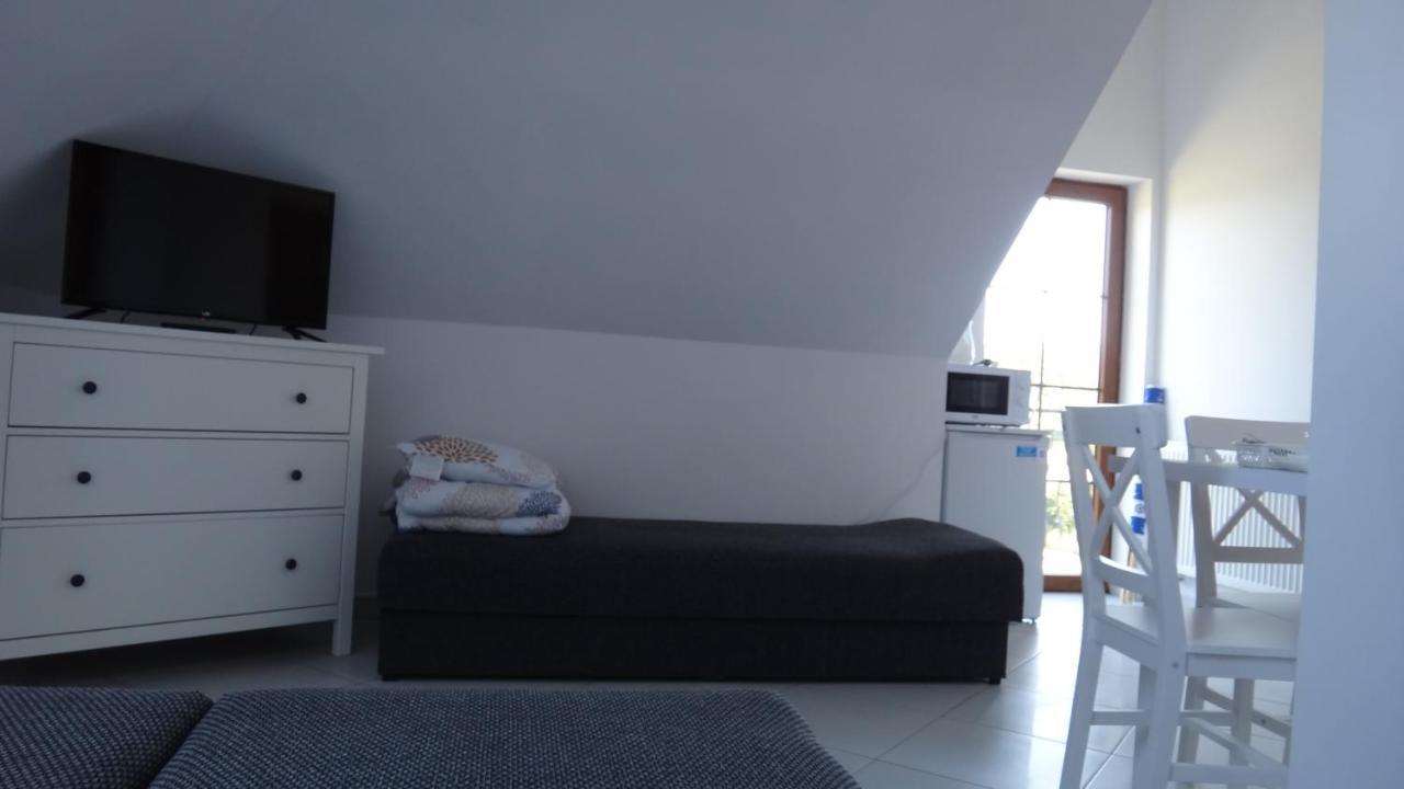 Gaski Na Fali Buitenkant foto